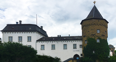 foto rückseite  burg linz/rhein